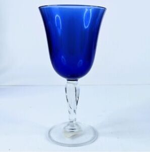 🏍Elegant 2  Blue Wine Glasses